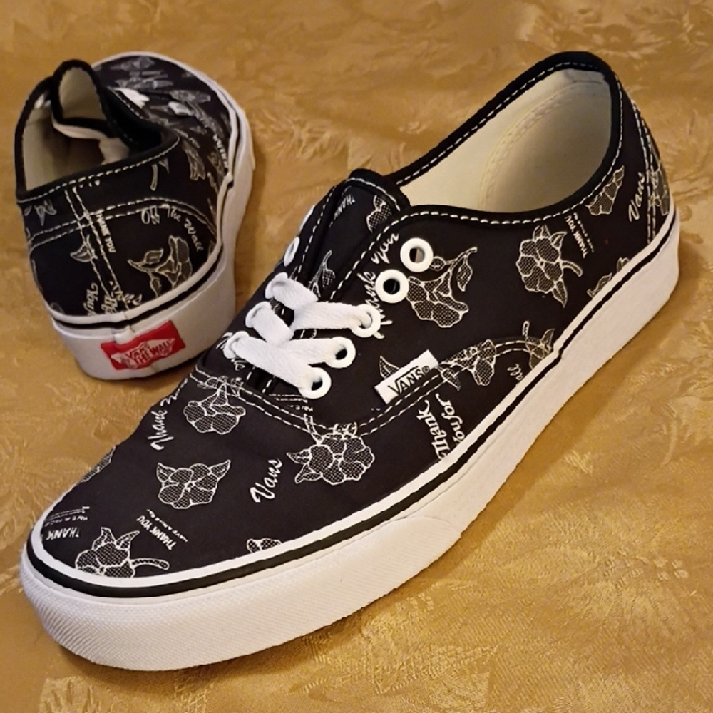 VANS RARE Classic Black/White Graphic THANK YOU Women's 9.5 Men's 8.0